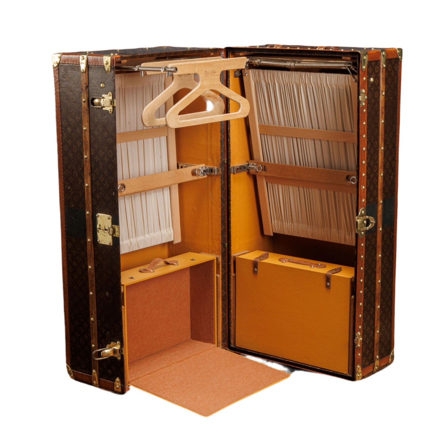 Louis Vuitton Malle Armoire, 1930