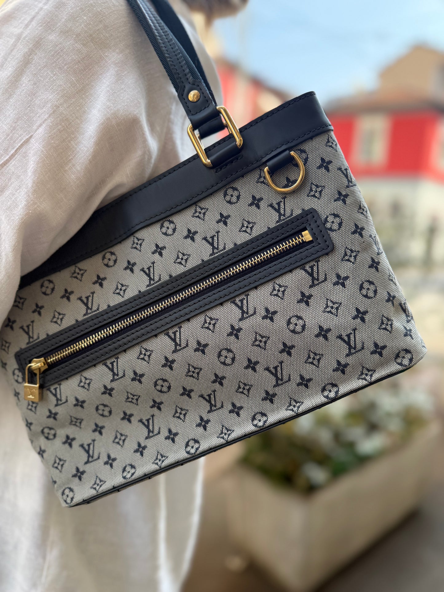 Louis Vuitton Lucille PM