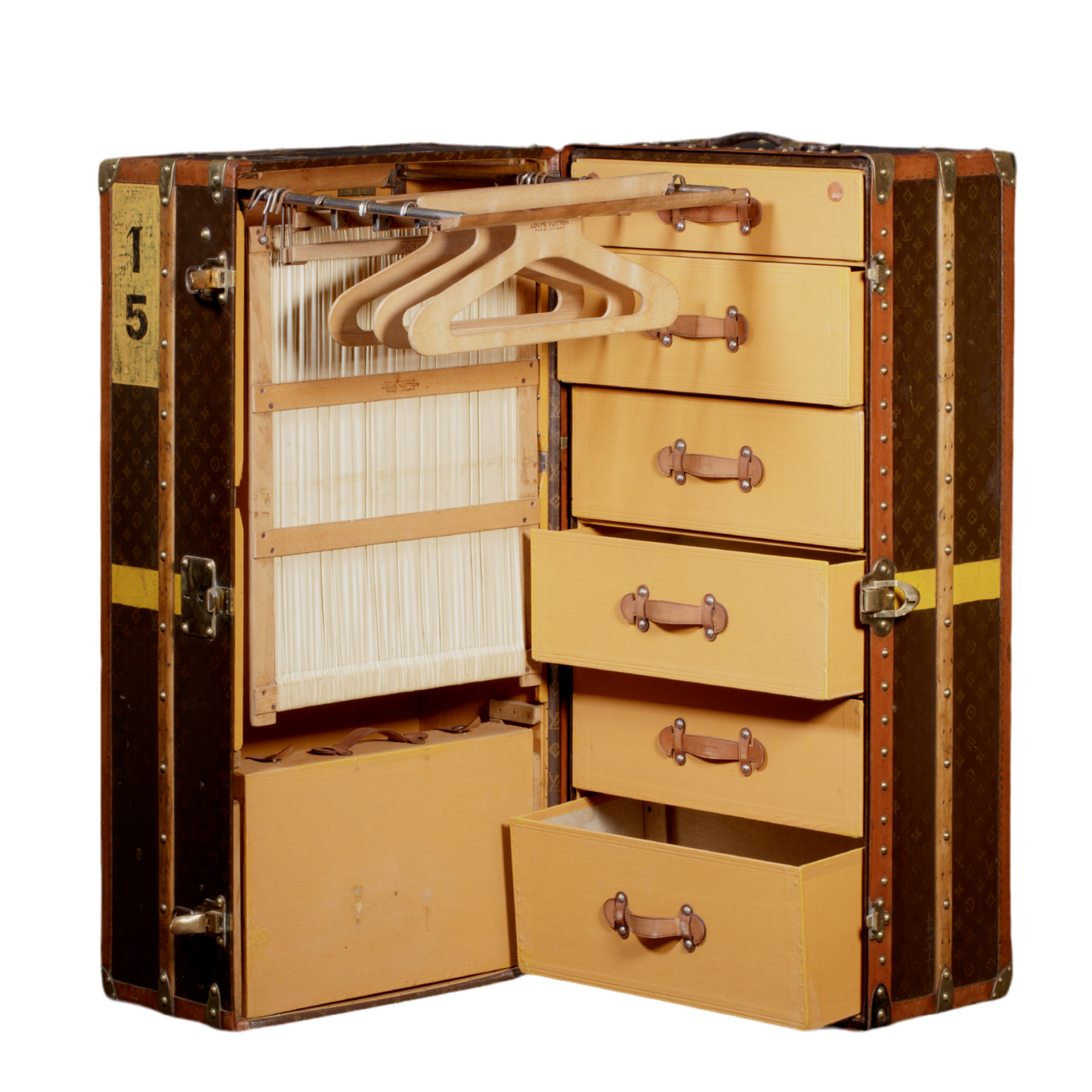MALLE ARMOIRE, 1920