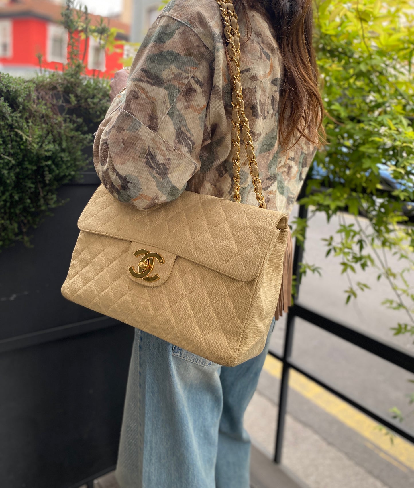 CHANEL MAXI JUMBO LINO