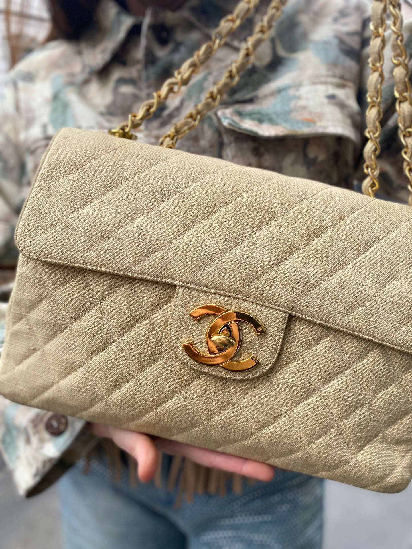 CHANEL MAXI JUMBO LINO