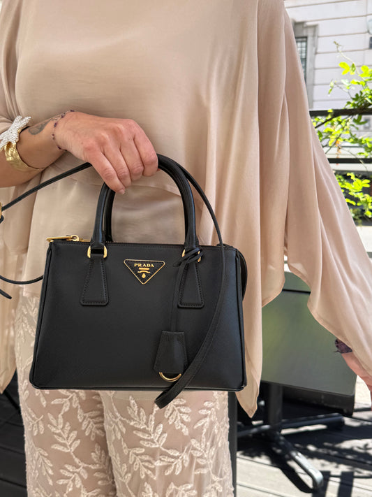 Prada Galleria small nera