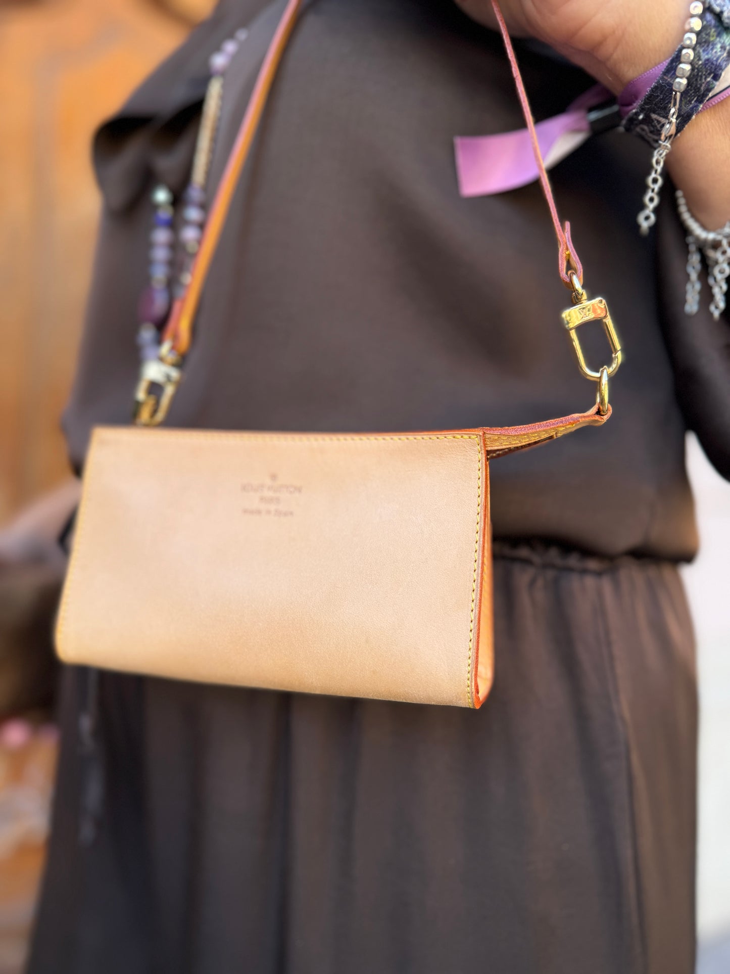 Pochette Louis Vuitton in vacchetta naturale