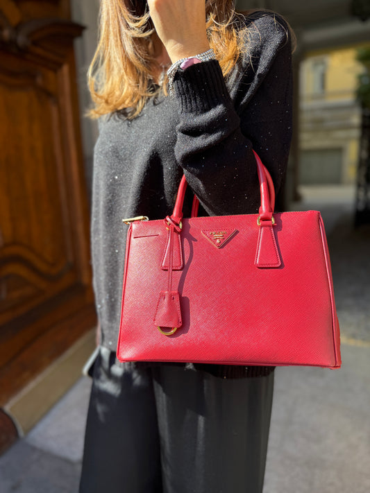 Prada “Galleria” small rossa