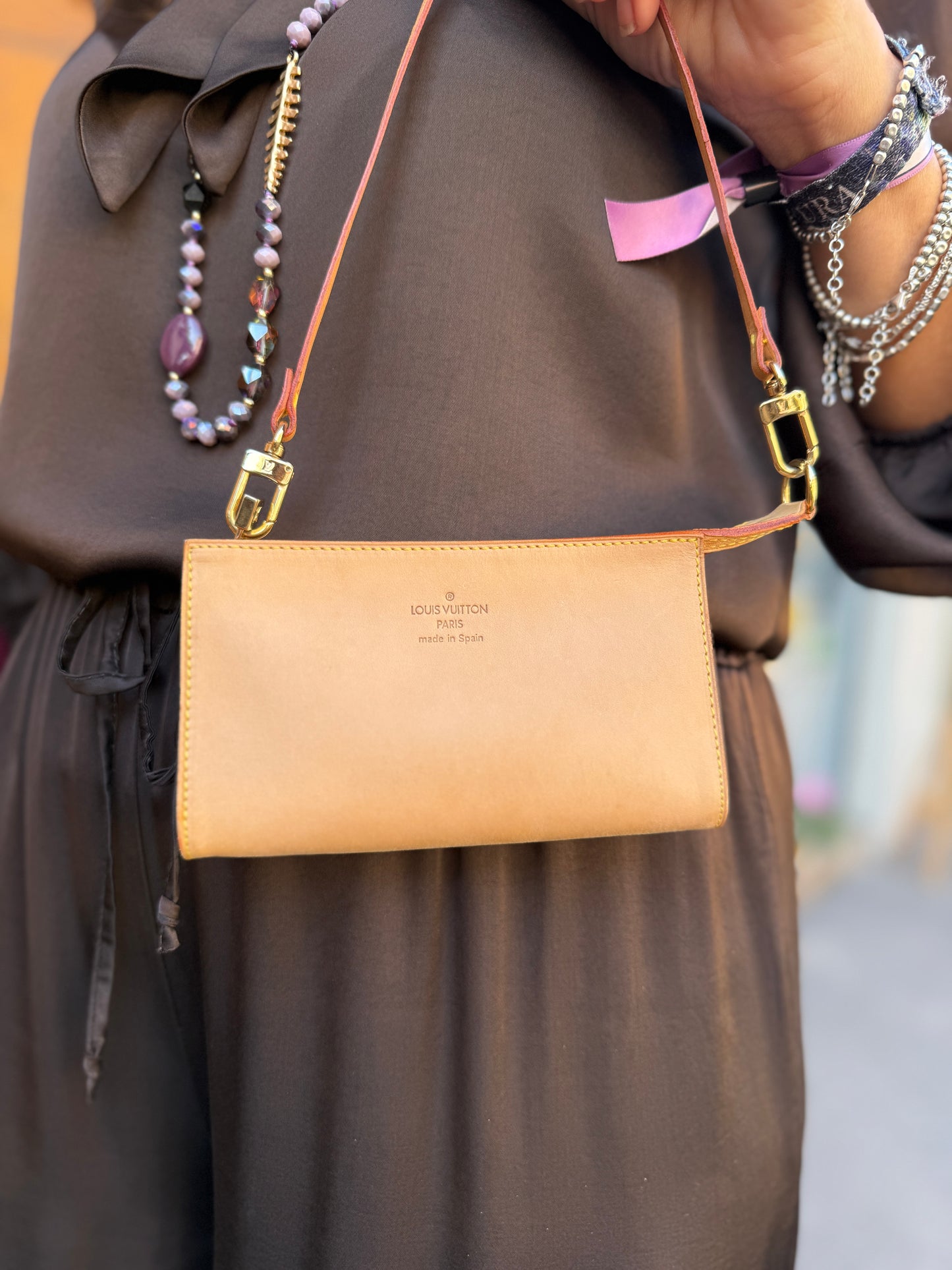 Pochette Louis Vuitton in vacchetta naturale