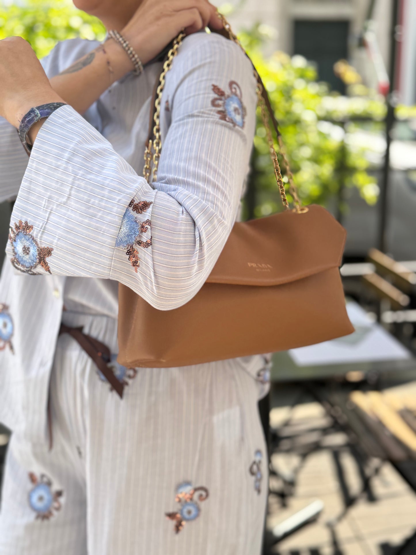 Prada borsa a spalla medium in pelle