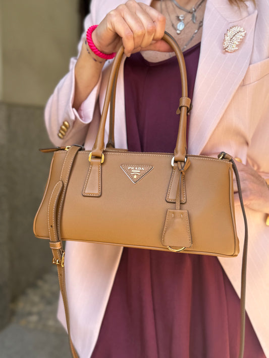Prada borsa a spalla medium