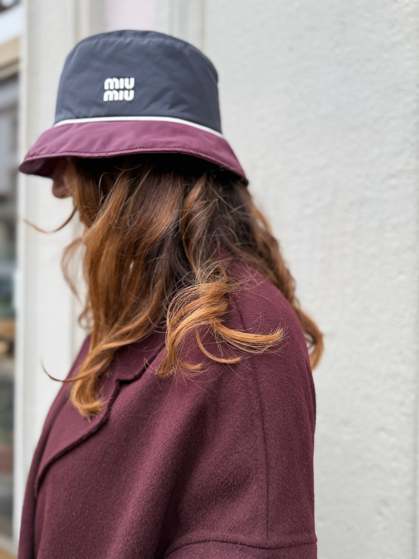 Cappello Prada pescatore bicolor