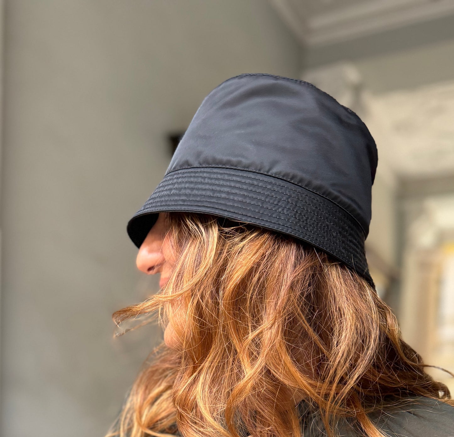 Cappello da pescatore Prada nero