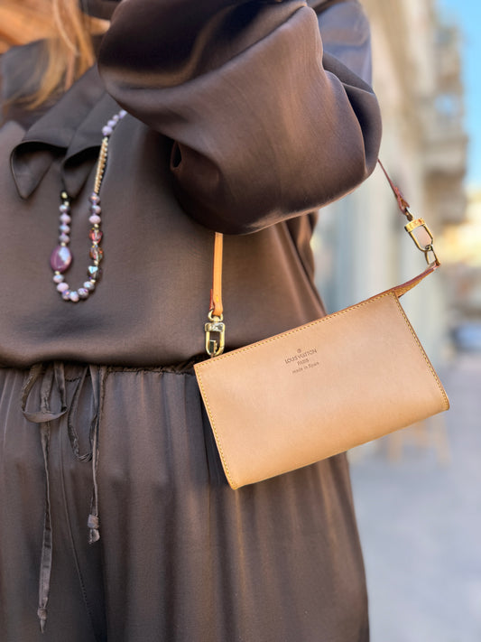 Pochette Louis Vuitton in vacchetta naturale
