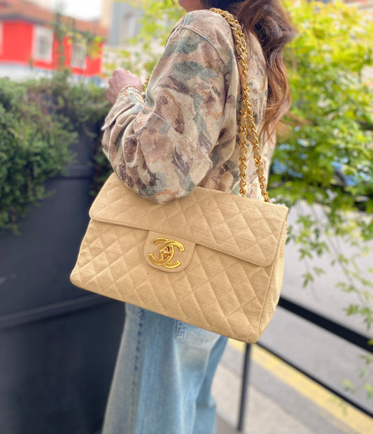 CHANEL MAXI JUMBO LINO