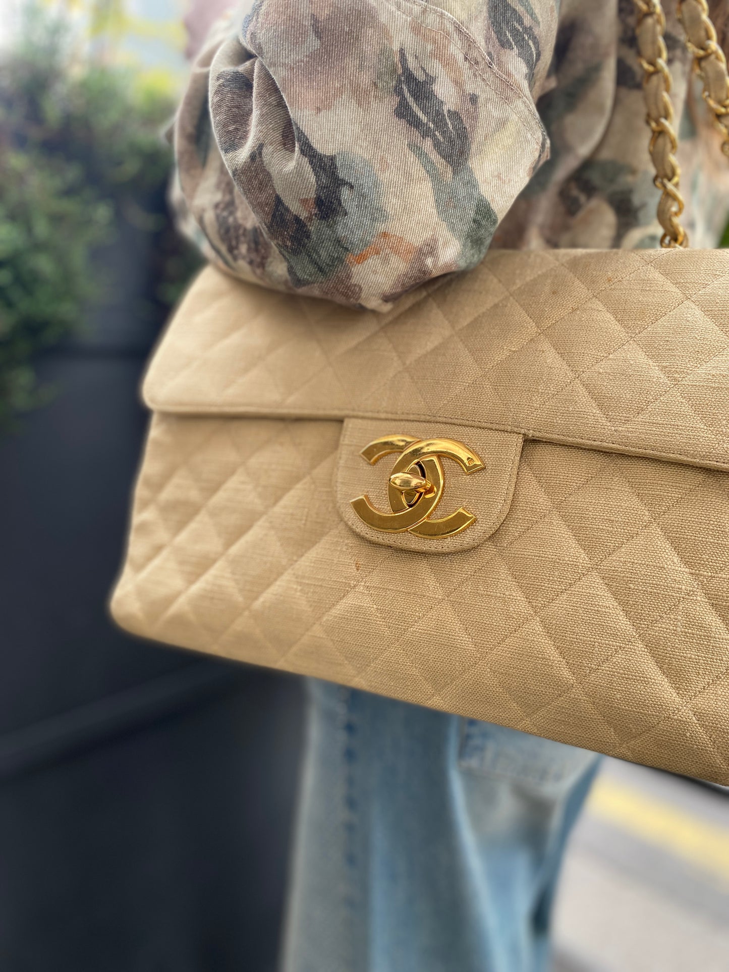 CHANEL MAXI JUMBO LINO