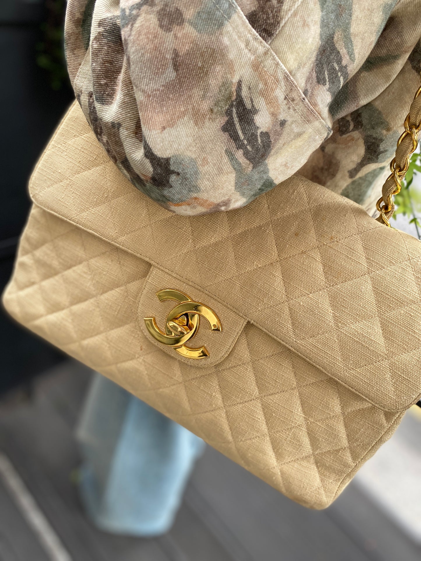 CHANEL MAXI JUMBO LINO